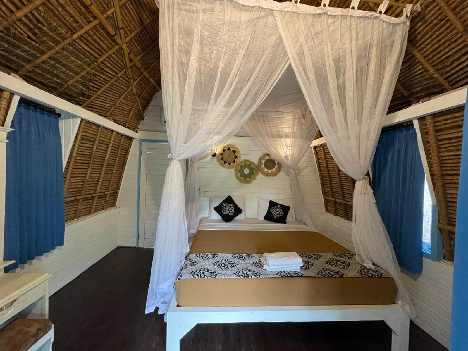 Hotel A_One House à Lembongan Extérieur photo