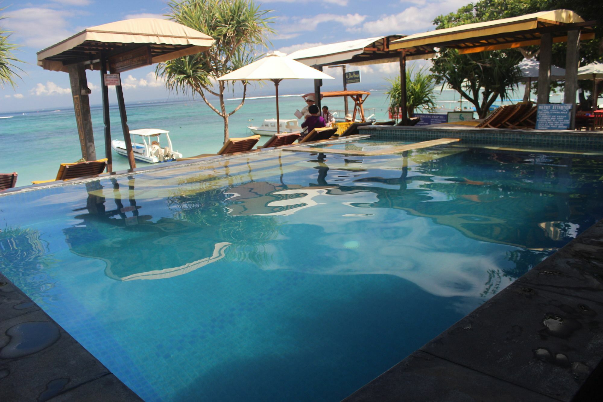 Hotel A_One House à Lembongan Extérieur photo